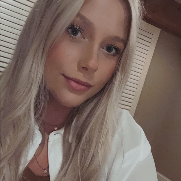 Meet your Posher, Molli - Picture 1 of 1